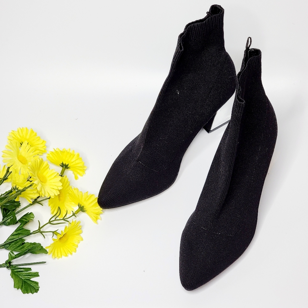 NWOT Forever 21 Size 5.5 Pointy Toe Elastic Ankle Boots - Picture 3 of 5